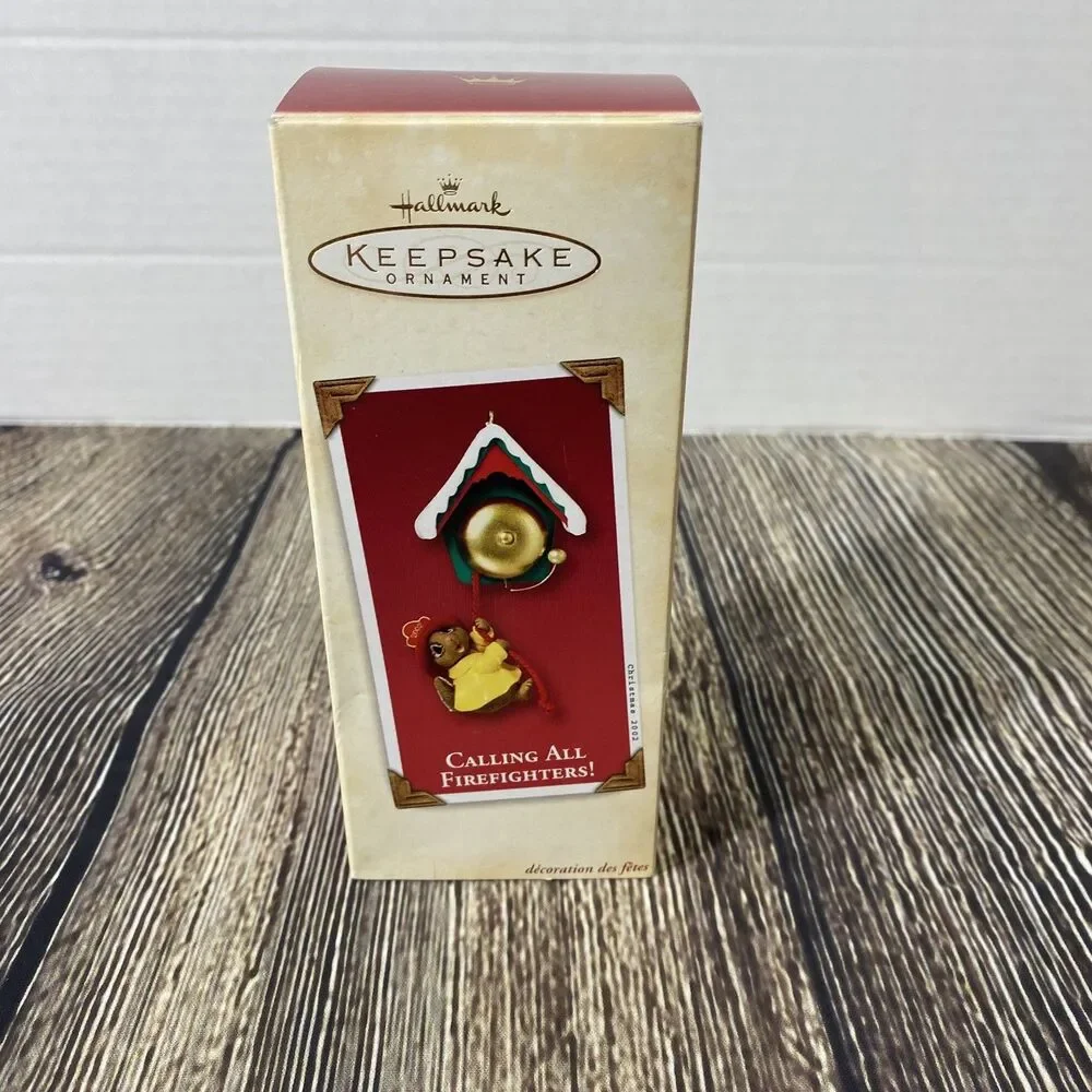 2002 Hallmark Keepsake 'Calling All Firefighters' Holiday Ornament New